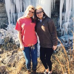 Meet your Posher, Macie